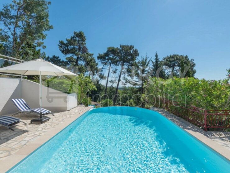 Vendu par VANROY Immobilier !Pyla-sur-Mer / Grande villa avec piscine et vue dégagée