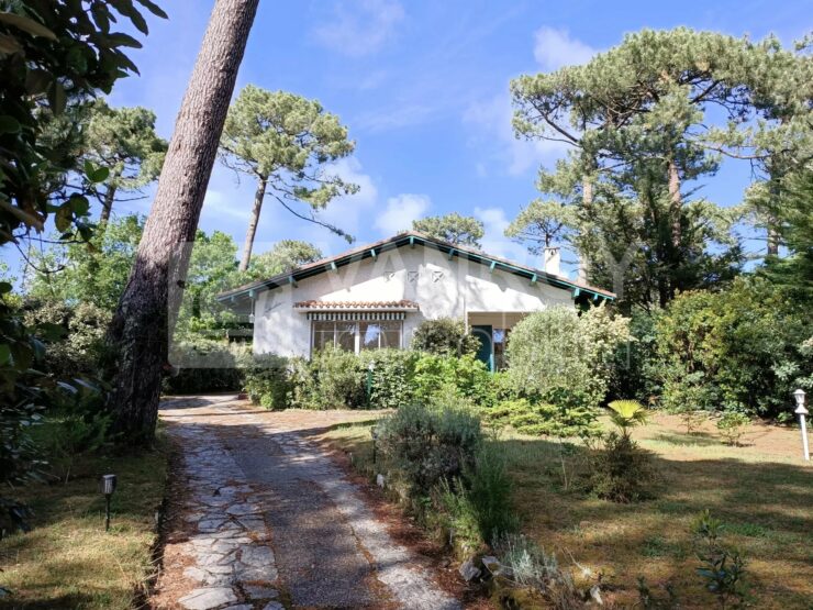 ExclusivitéVendu par VANROY Immobilier !Arcachon – Abatilles / Villa de charme à fort potentiel